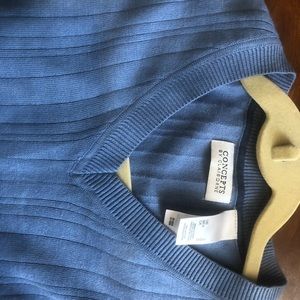 Concepts by Claiborne light sweater💙💙💙